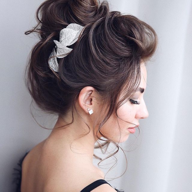 Messy Bun