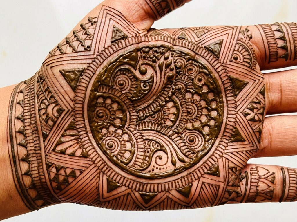 Sun cycle traditional circle